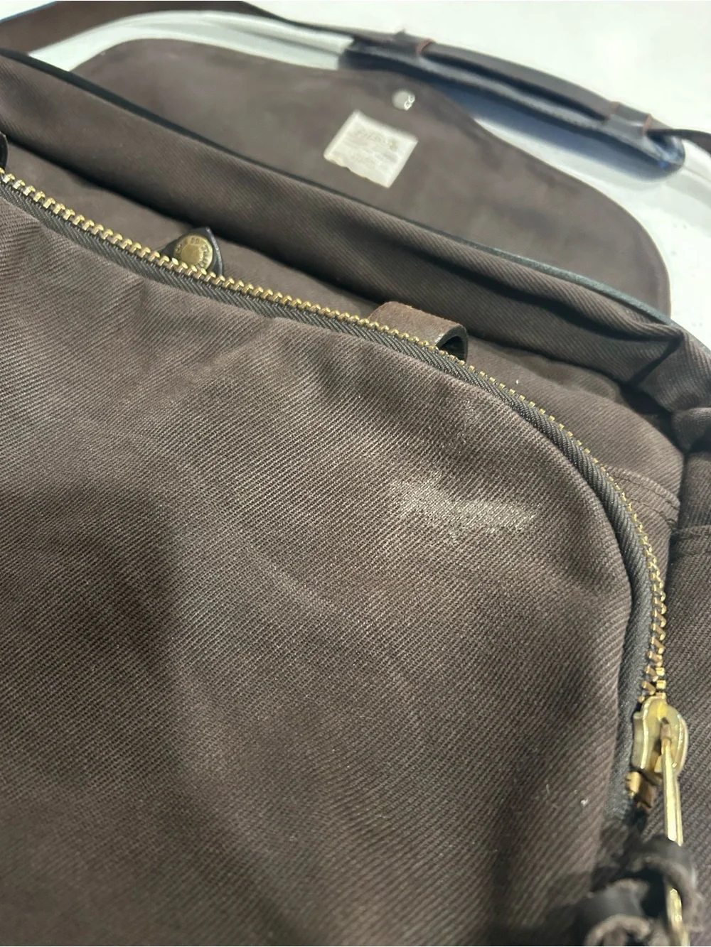 Filson Men's Brown Canvas Messenger Bag with Leather Trim